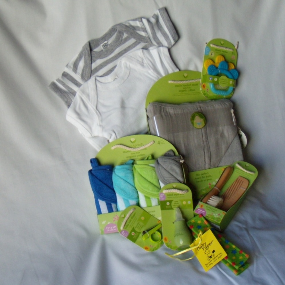 BABY HOODED TOWEL/WASHCLOTHS BUNDLE, BOY OR GIRL